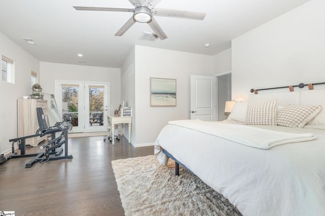 264 Double Crest Drive, Taylors, SC 29687