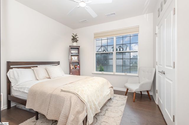 264 Double Crest Drive, Taylors, SC 29687