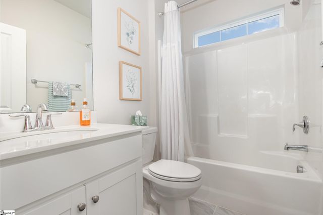 264 Double Crest Drive, Taylors, SC 29687