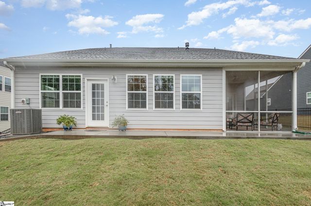 264 Double Crest Drive, Taylors, SC 29687
