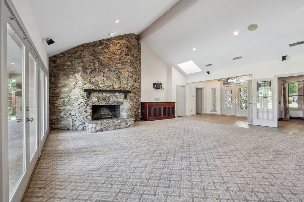 13217 Woodhaven Drive, Farmers Branch, TX 75234 — photo 4