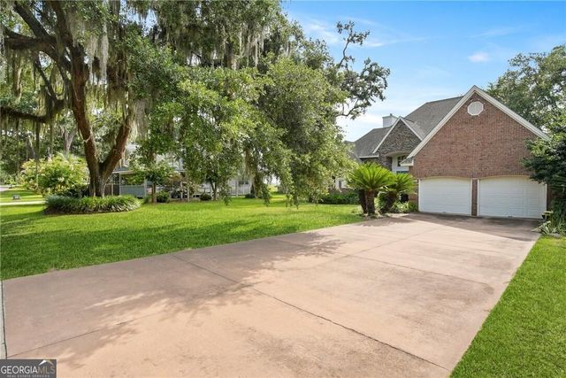 245 Youmans Road, Midway, GA 31320