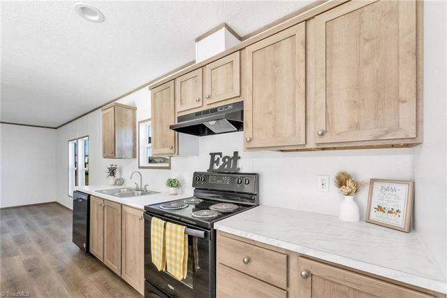 525 Mt Wesley Church Road, Hiddenite, NC 28636