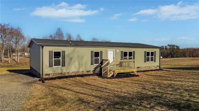525 Mt Wesley Church Road, Hiddenite, NC 28636