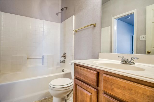 2400 18th Street, Plano, TX 75074