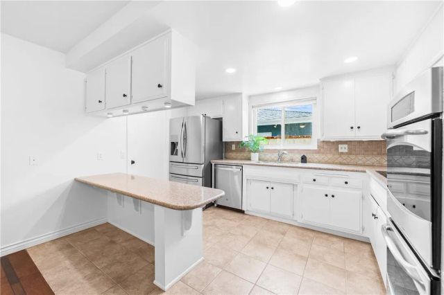 10441 Sunday, Huntington Beach, CA 92646