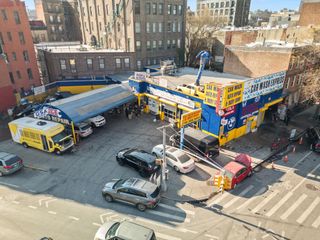 225 Union Avenue, Brooklyn, NY 11211