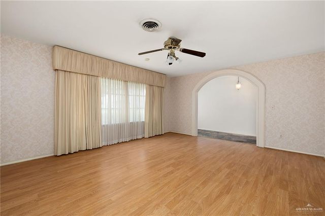304 N Palm Drive, Pharr, TX 78577