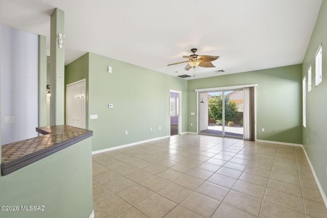 307 W Calle Media Luz, Sahuarita, AZ 85629