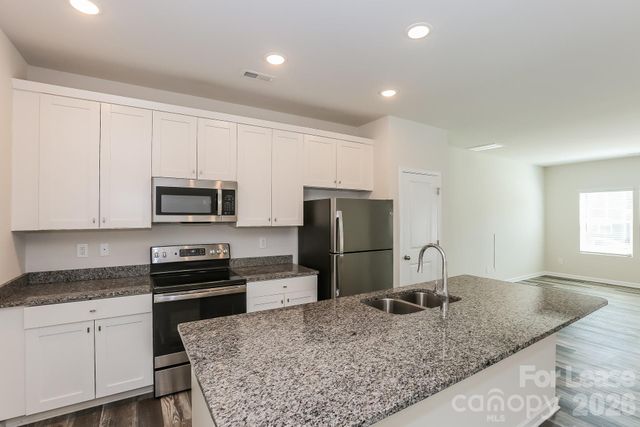 105 Dogwood Village Trail, Mooresville, NC 28115