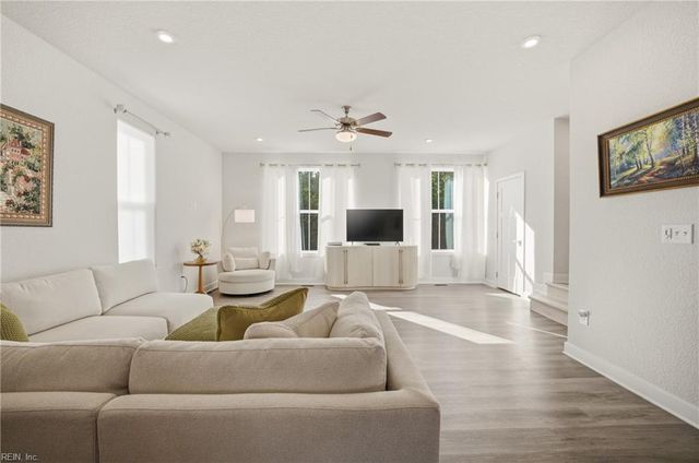 959 Gabion WAY, Chesapeake, VA 23322