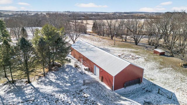 8131 E Creek Road, Janesville, WI 53546