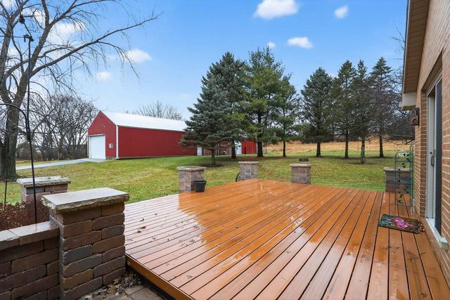 8131 E Creek Road, Janesville, WI 53546