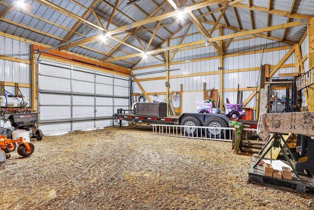 8131 E Creek Road, Janesville, WI 53546