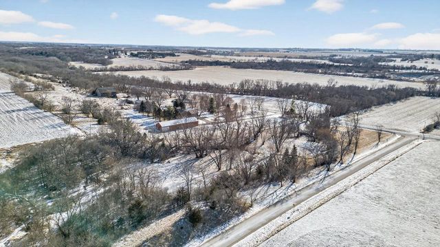 8131 E Creek Road, Janesville, WI 53546