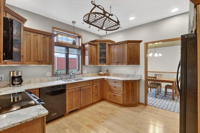 8131 E Creek Road, Janesville, WI 53546