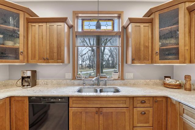 8131 E Creek Road, Janesville, WI 53546