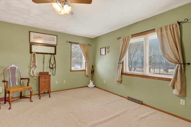 8131 E Creek Road, Janesville, WI 53546