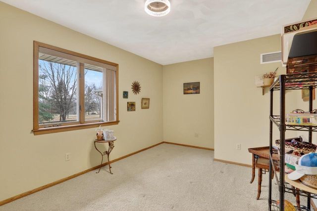 8131 E Creek Road, Janesville, WI 53546