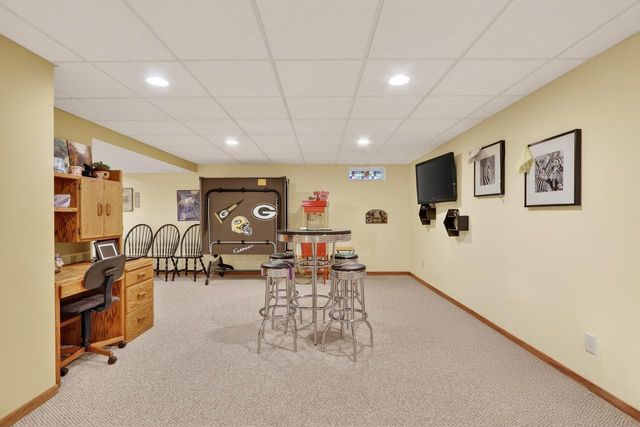 8131 E Creek Road, Janesville, WI 53546