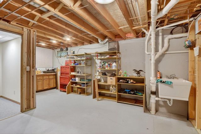 8131 E Creek Road, Janesville, WI 53546