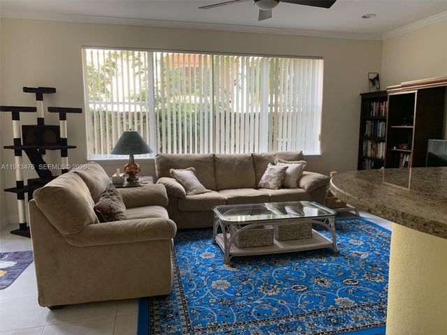 5542 NW 112th Ct, Doral, FL 33178