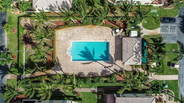 5542 NW 112th Ct, Doral, FL 33178