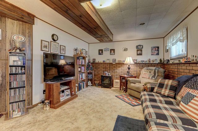1021 APPLE BLOSSOM DRIVE, Neenah, WI 54956