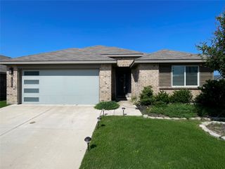 1521 Hulen Park Trail, Alvarado, TX 76009