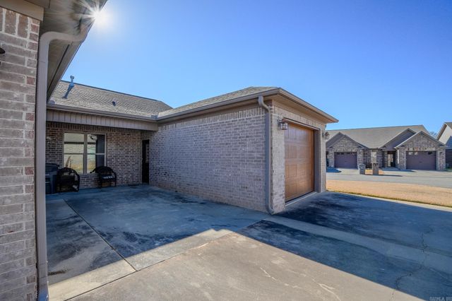 600 Greenwood Drive, Searcy, AR 72143