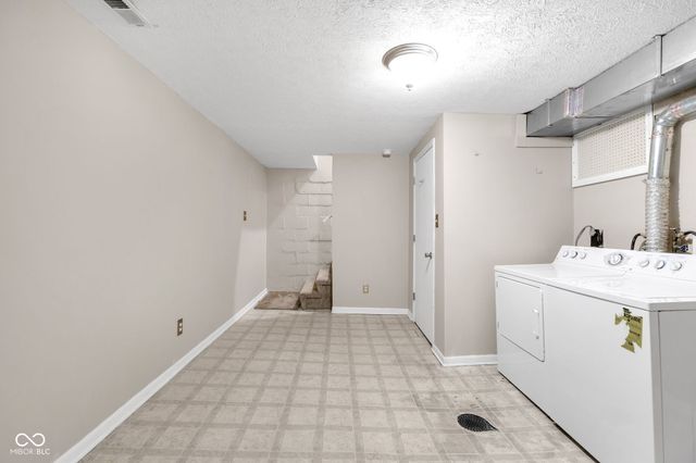 530 Sutherland Avenue A, Indianapolis, IN 46205