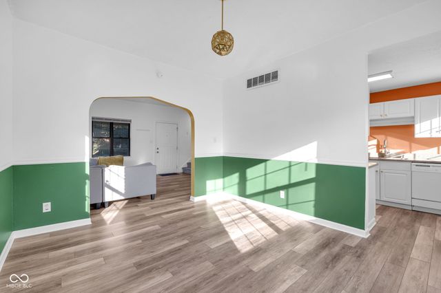 530 Sutherland Avenue A, Indianapolis, IN 46205