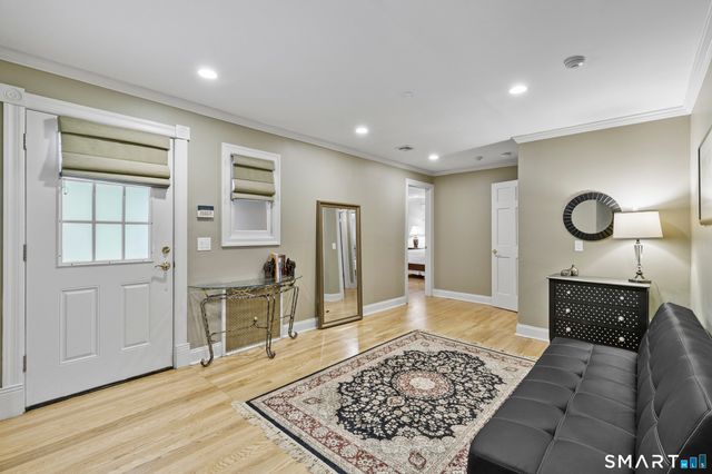 91 Dogwood Lane, Stamford, CT 06903