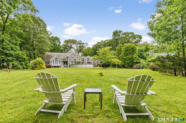 91 Dogwood Lane, Stamford, CT 06903