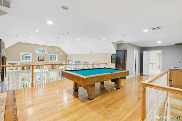 91 Dogwood Lane, Stamford, CT 06903