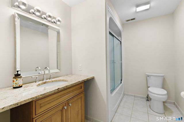 91 Dogwood Lane, Stamford, CT 06903