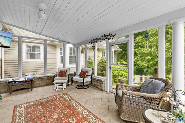 91 Dogwood Lane, Stamford, CT 06903