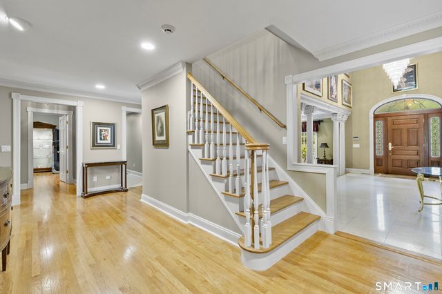 91 Dogwood Lane, Stamford, CT 06903