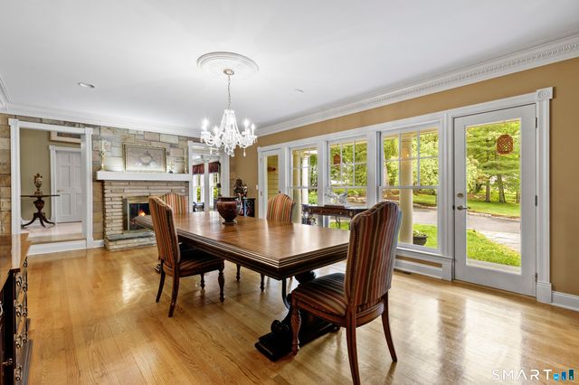 91 Dogwood Lane, Stamford, CT 06903