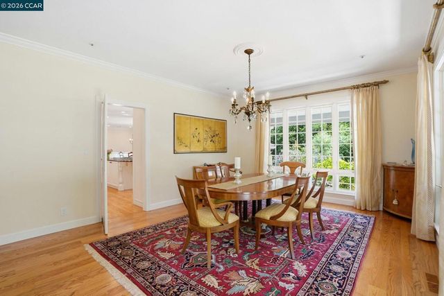 45 N Merrill Circle, Moraga, CA 94556