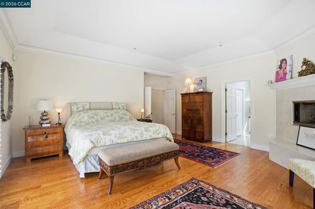 45 N Merrill Circle, Moraga, CA 94556