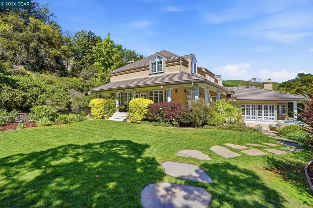 45 N Merrill Circle, Moraga, CA 94556