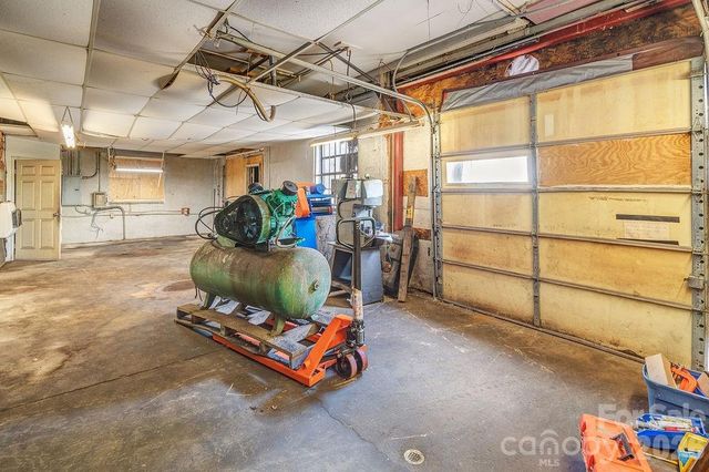 1100-1104 Montreat Road, Black Mountain, NC 28711