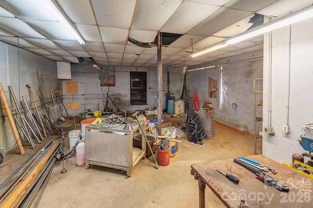 1100-1104 Montreat Road, Black Mountain, NC 28711