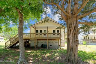 209 Ellington Street, New Bern, NC 28560