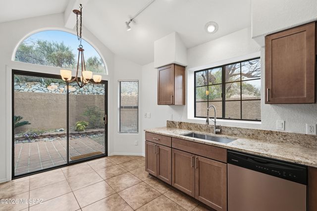 1353 E Stoney Canyon Circle, Tucson, AZ 85737