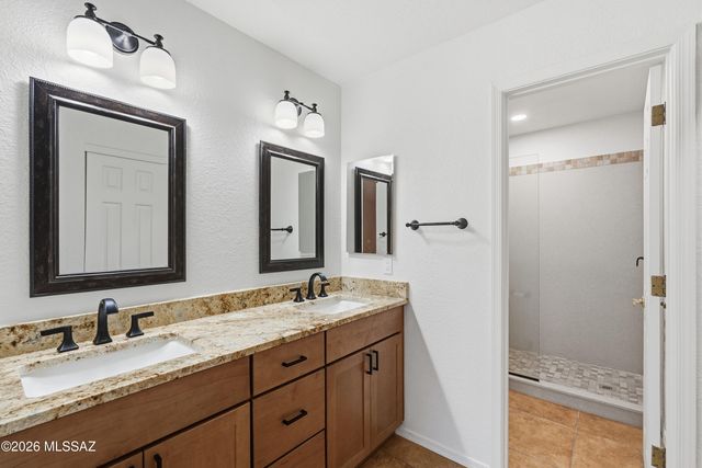 1353 E Stoney Canyon Circle, Tucson, AZ 85737