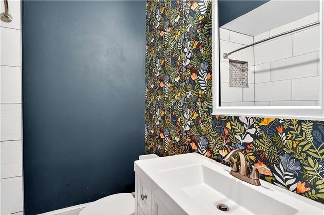 1033 White Oak SW Avenue, Atlanta, GA 30310