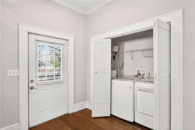 1033 White Oak SW Avenue, Atlanta, GA 30310