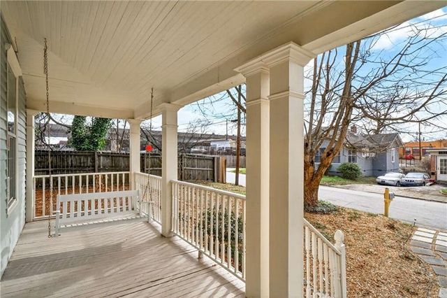 1033 White Oak SW Avenue, Atlanta, GA 30310